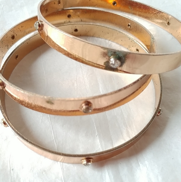 🦋 ROSE GOLD COLORED BANGLE BRACELETS - SET OF 3 - Picture 4 of 5